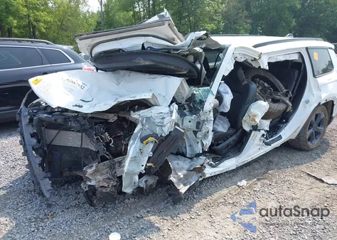 2021 Jeep Grand Cherokee Altitude 4X4 from USA, damaged, VIN 1C4RJKAG3M8179783